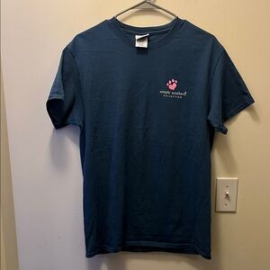 Simply Southern Navy Short Sleeve Tee for the fur mama size medium